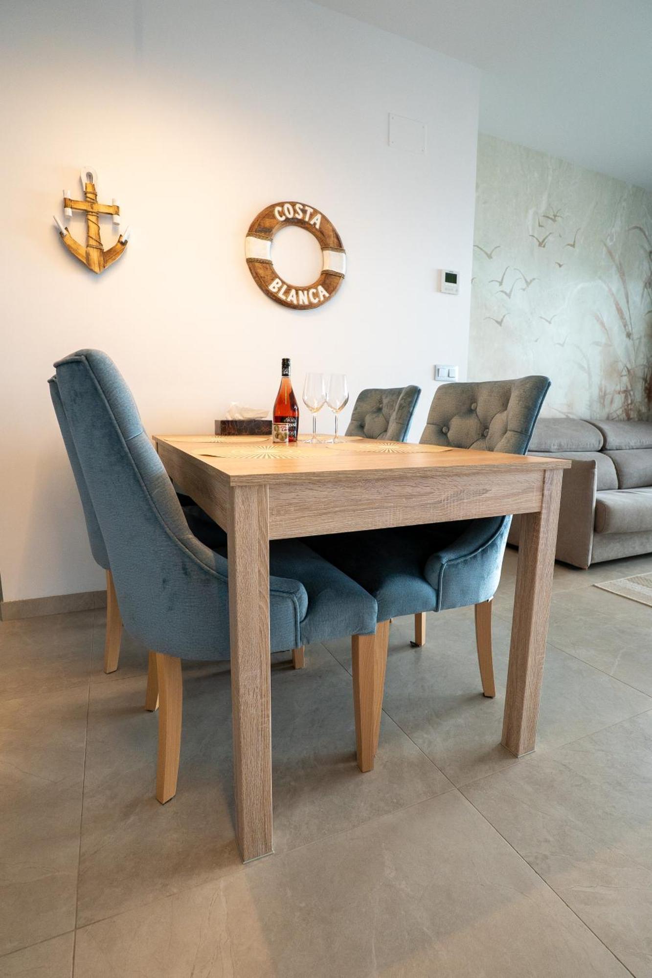 Leon - Sunset Cliffs Apartment Benidorm